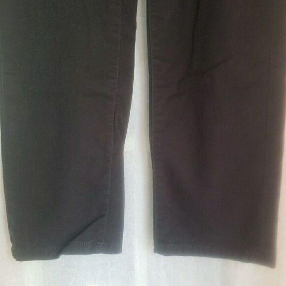 Jag Classic Fit Cropped Black Jeans Women's Size 2/26 Cotton Blend - Picture 3 of 13